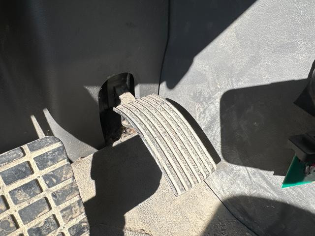 2014 International PROSTAR Foot Control Pedals