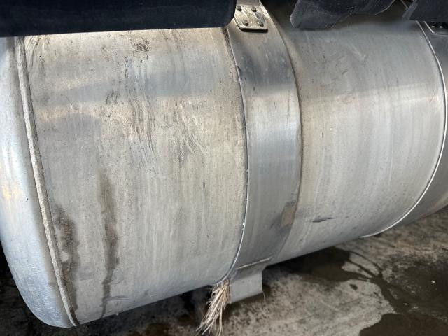 2020 Peterbilt 579 Fuel Tank Strap | Tank Dia: 25" | Strap Width: 4.0
