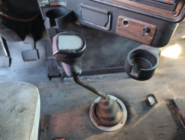 1995 Fuller RTX16709B Shift Lever