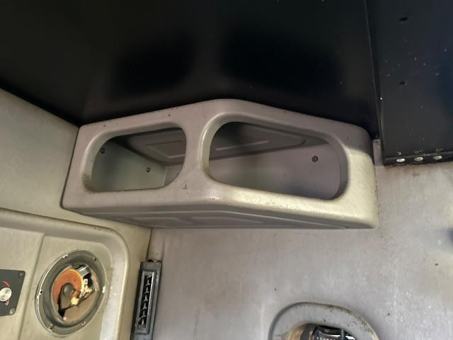 1997 Ford L9522 Left Cabinets