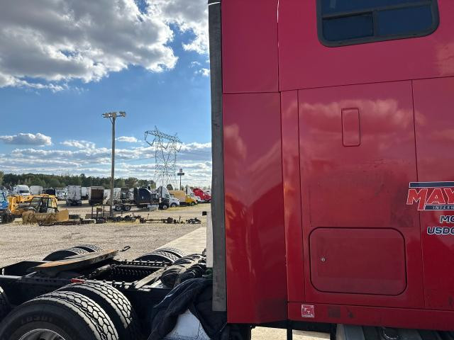 Mack CXU Black Right Rubber Only Fairing/Cab Extender