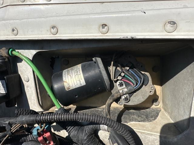 2009 Peterbilt 388 Left Wiper Motor, Windshield: Wiper Motor Only, Does Not Include Transmission | P/N E-008-060