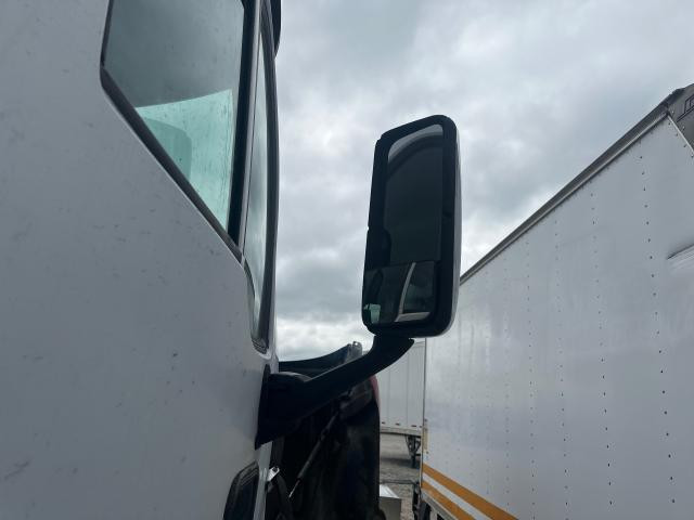 2000 Kenworth T2000 Right Door Mirror | Material: Poly/Chrome
