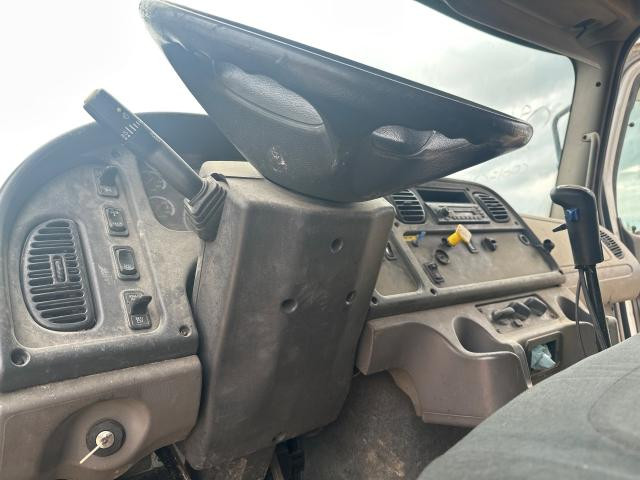 2009 Freightliner M2 106 Steering Column | Tilt: No | Telescope: No