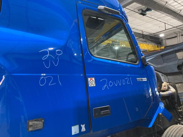 2020 Volvo VNL Right Door