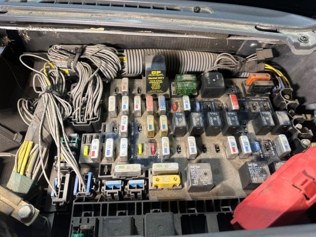 2009 Freightliner COLUMBIA 120 Fuse Box