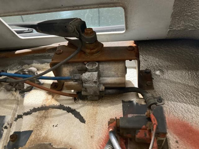 1989 Freightliner FLD120 Wiper Motor, Windshield: Motor Only, Does Not Include Transmission
