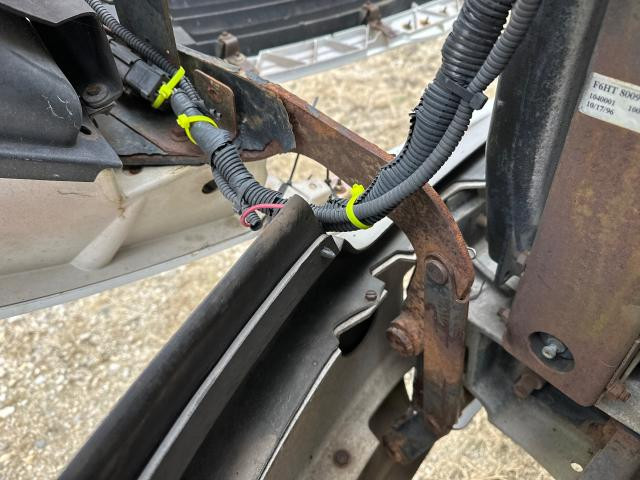 1997 Ford L9522 Left Hinge