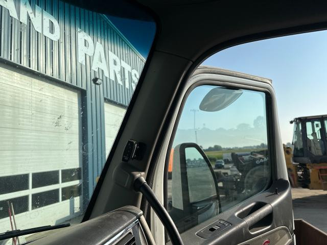 2022 Peterbilt 579 Right Interior Trim Panel
