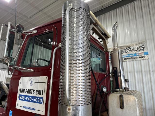 1999 Mack CL 39-inch Grab Handle