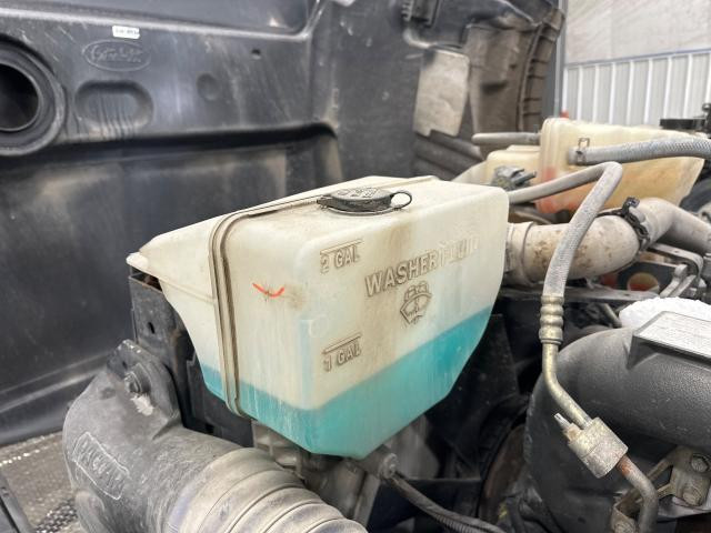 2020 Peterbilt 579 Left Windshield Washer Reservoir