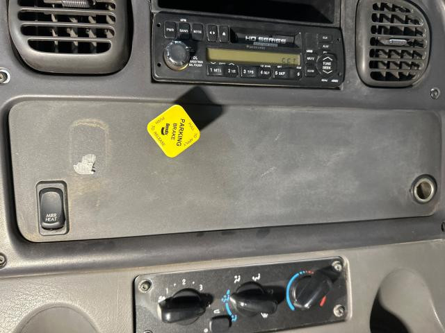 Freightliner M2 106 Dash Panel: Air Brake