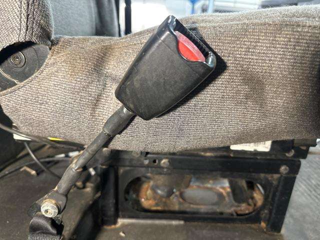 2009 Freightliner COLUMBIA 120 Left Seat Belt Latch