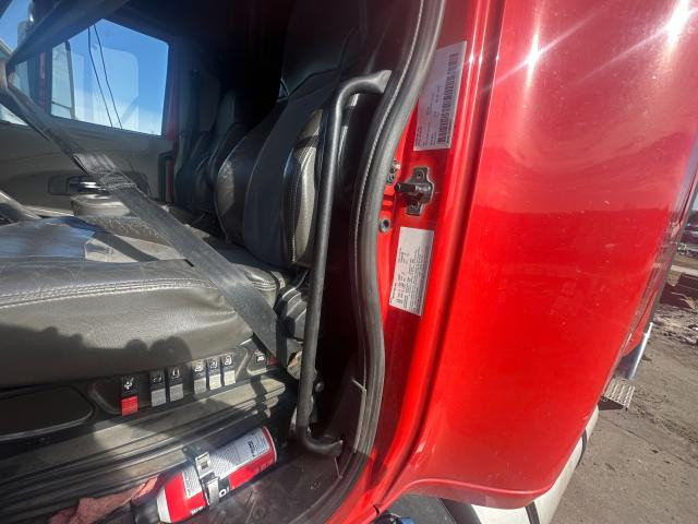 2017 International PROSTAR 24-inch Grab Handle