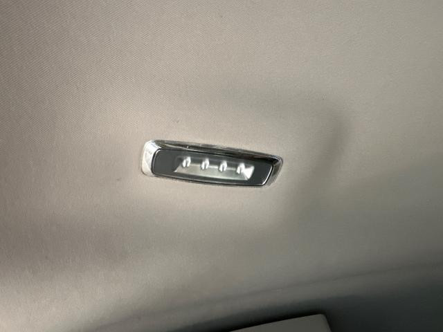 2022 Peterbilt 579 Lighting, Interior