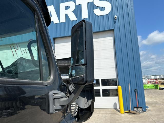 2017 Freightliner CASCADIA Right Door Mirror | Material: Poly/Chrome