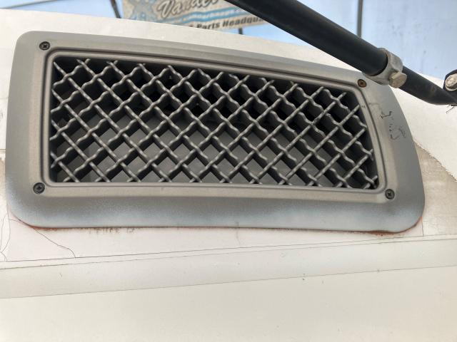 2005 Gmc C7500 Right Hood Side Vent