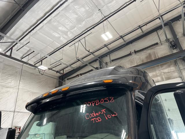 2020 Peterbilt 579 Sun Visor (Exterior)
