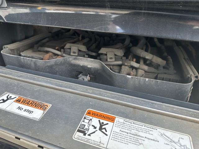 2017 Freightliner CASCADIA Poly Battery Box | Length: 21.00 | Width: 27.0