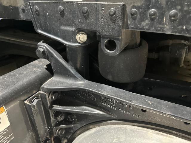2021 Peterbilt 567 Right Cab Suspension