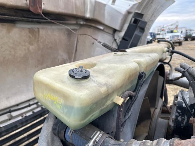 1997 Ford L9522 Windshield Washer Reservoir