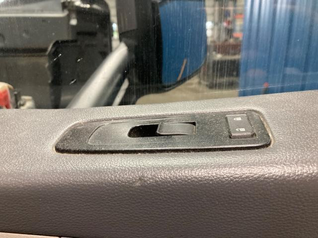 2014 Peterbilt 579 Right Door Electrical Switch