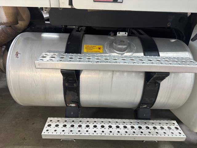 2009 Freightliner COLUMBIA 120 Right Fuel Tank