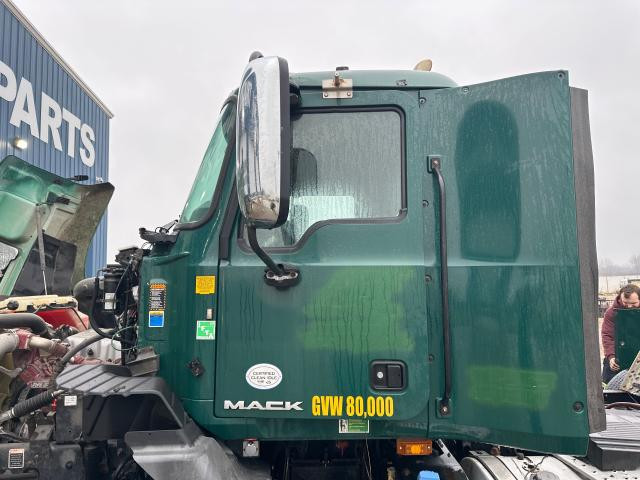 Shell Cab Assembly, 2016 Mack CXU : Daycab