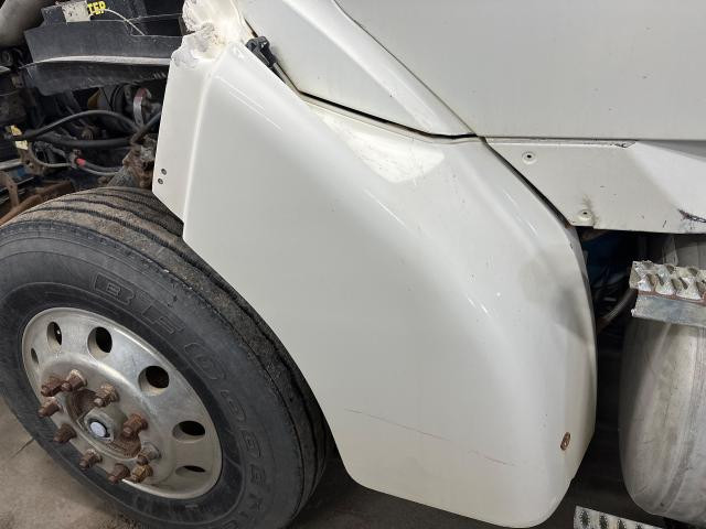 1998 Ford A9522 Left White Extension Fiberglass Fender Extension (Hood): Does Not Include Brackets, Chipped At The Top Edge