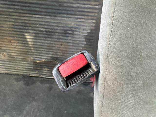 2003 Freightliner COLUMBIA 120 Right Seat Belt Latch