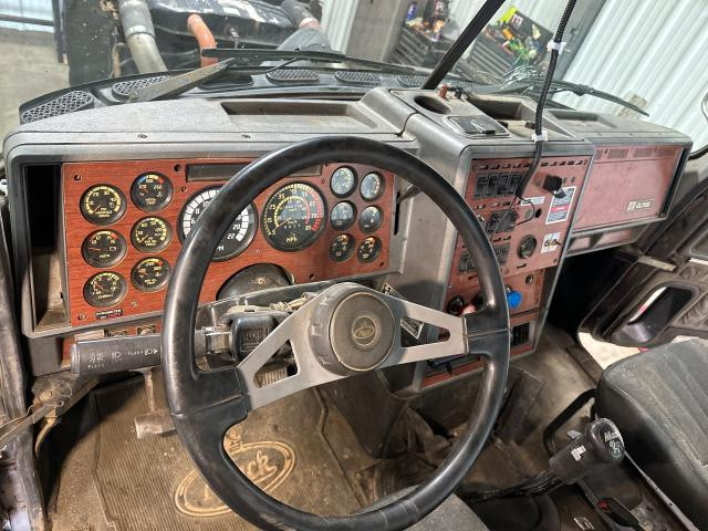 1999 Mack CL Dash Assembly