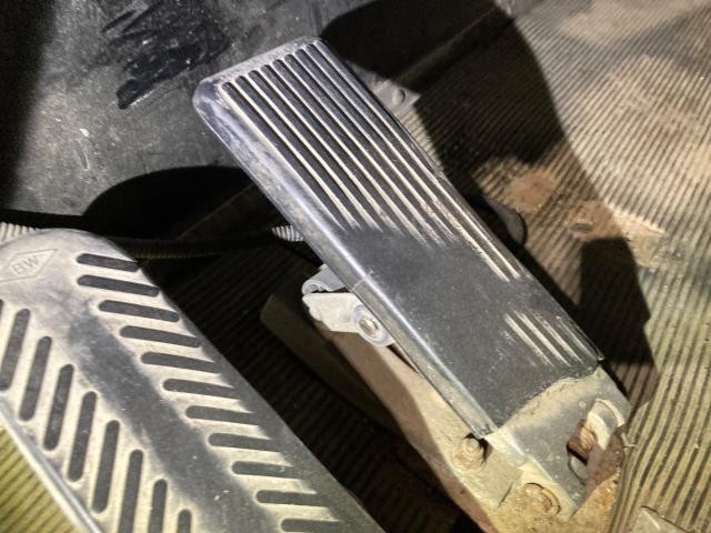 1996 Kenworth T600 Foot Control Pedals