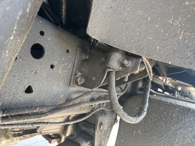 1995 Ford F800 Left Cab Suspension