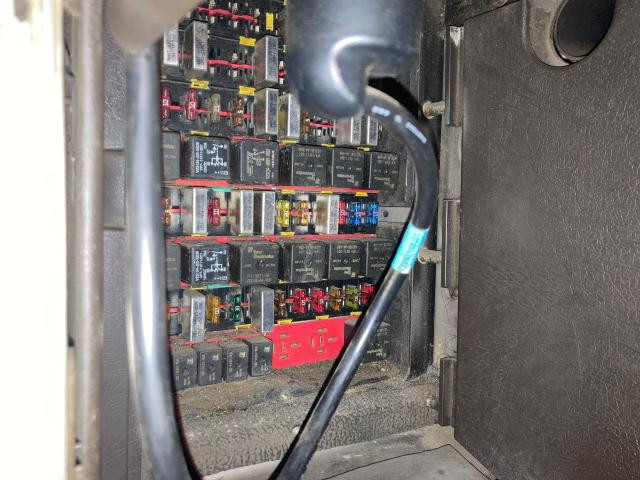 2013 Kenworth T660 Fuse Box
