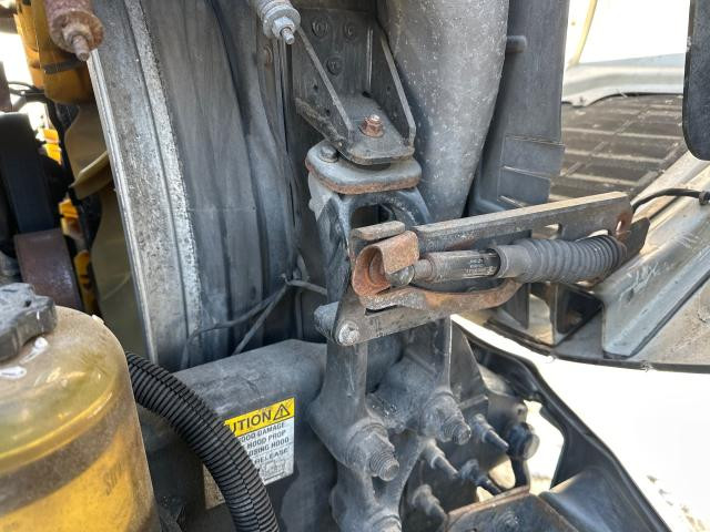 2017 Mack CXU Right Radiator Core Support