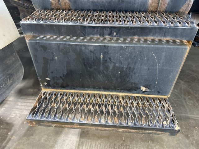2017 Peterbilt 337 Steel Battery Box | Length: 25.50 | Width: 32.0