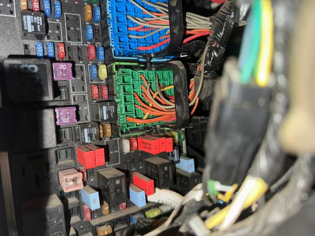 2020 Peterbilt 579 Left Fuse Box