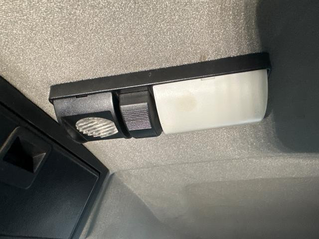1999 Mack CL Lighting, Interior