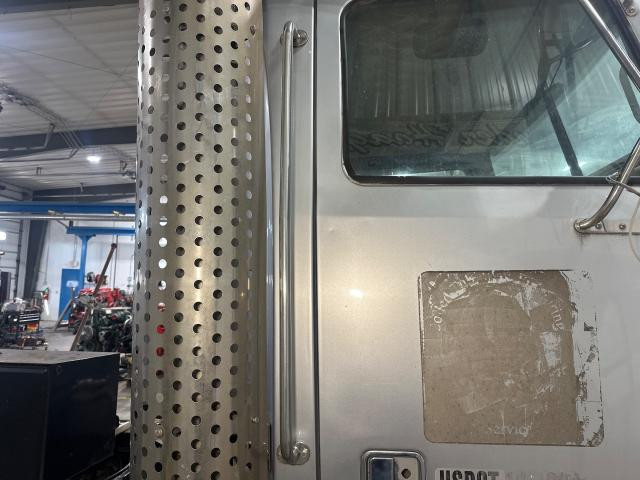 2011 Western Star Trucks 4900EX 43-inch Grab Handle