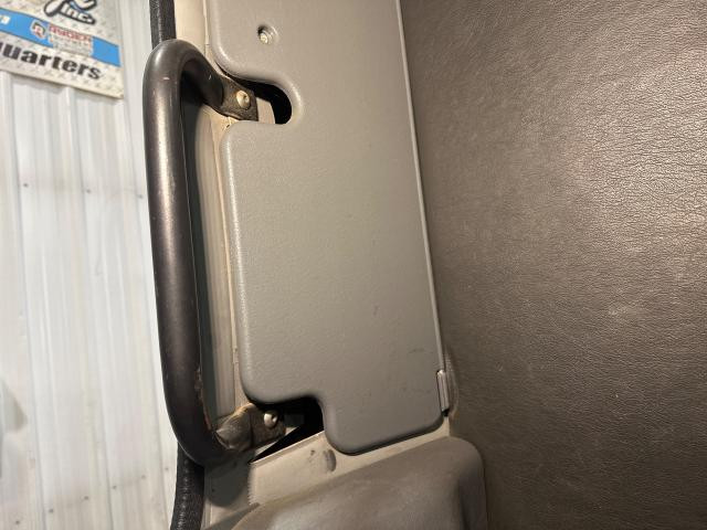 2009 Freightliner COLUMBIA 120 12-inch Grab Handle
