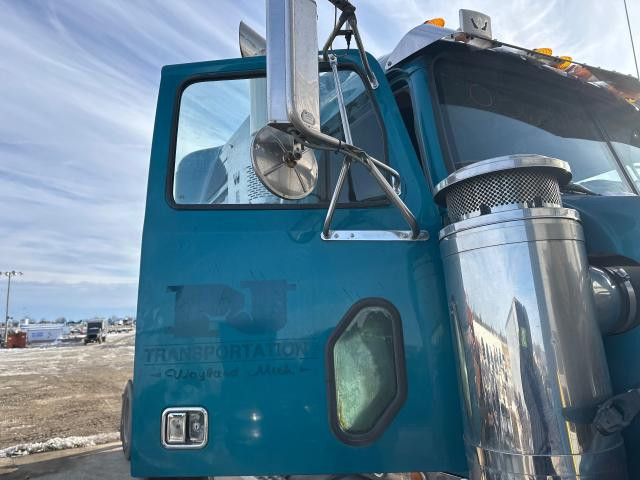 2005 Western Star Trucks 4900 Right Door