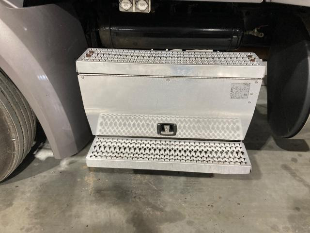 2014 Peterbilt 579 Aluminum Battery Box | Length: 34.00 | Width: 31.5