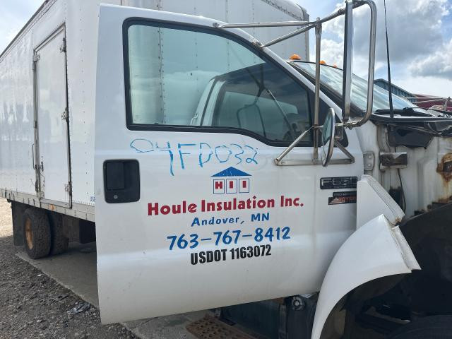 2004 Ford F650 Right Door