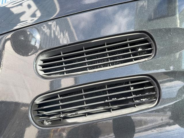 2017 Mack CXU Left Hood Side Vent