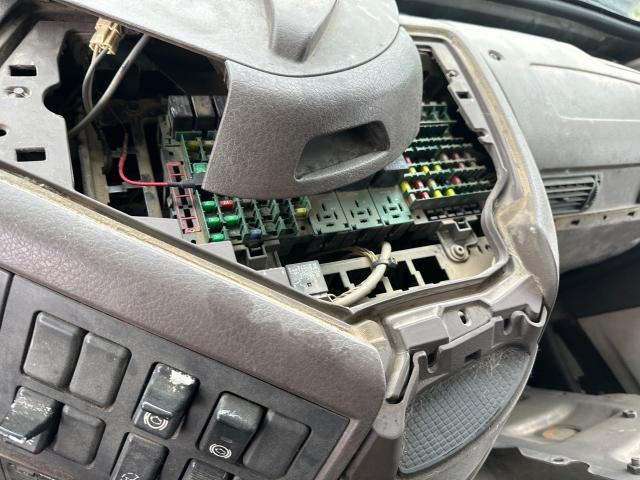 2013 Volvo VNL Cab Control Module Cecu
