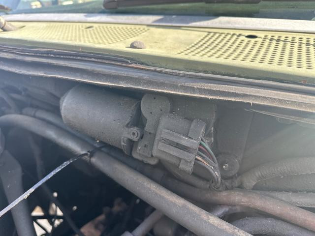 1995 Ford F800 Wiper Motor, Windshield: Includes Transmission