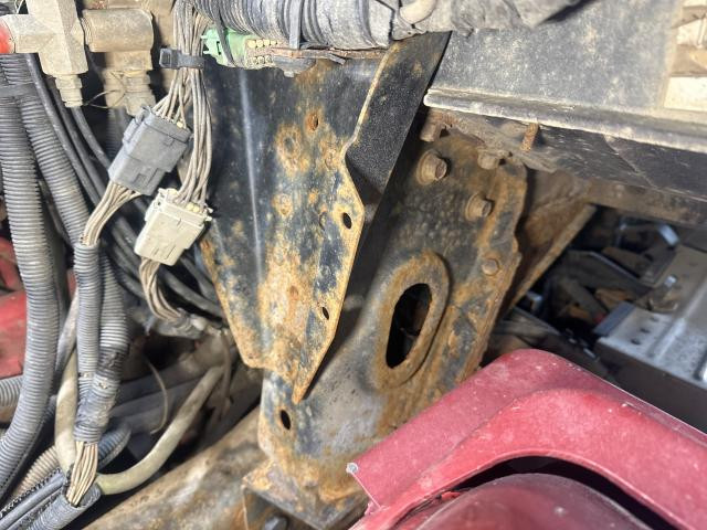 1999 Mack CL Left Cab Suspension