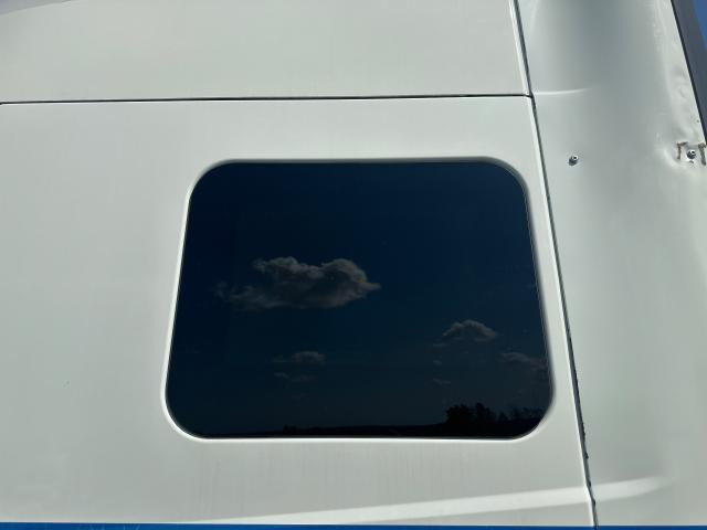2013 International PROSTAR Left Window