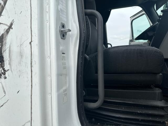 2021 Freightliner CASCADIA 19-inch Grab Handle