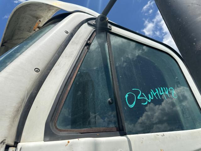 2003 Freightliner COLUMBIA 120 Left Door Vent Glass